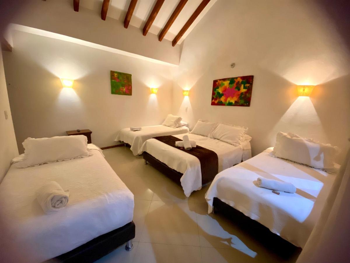 Hotel Oasis De La 4*